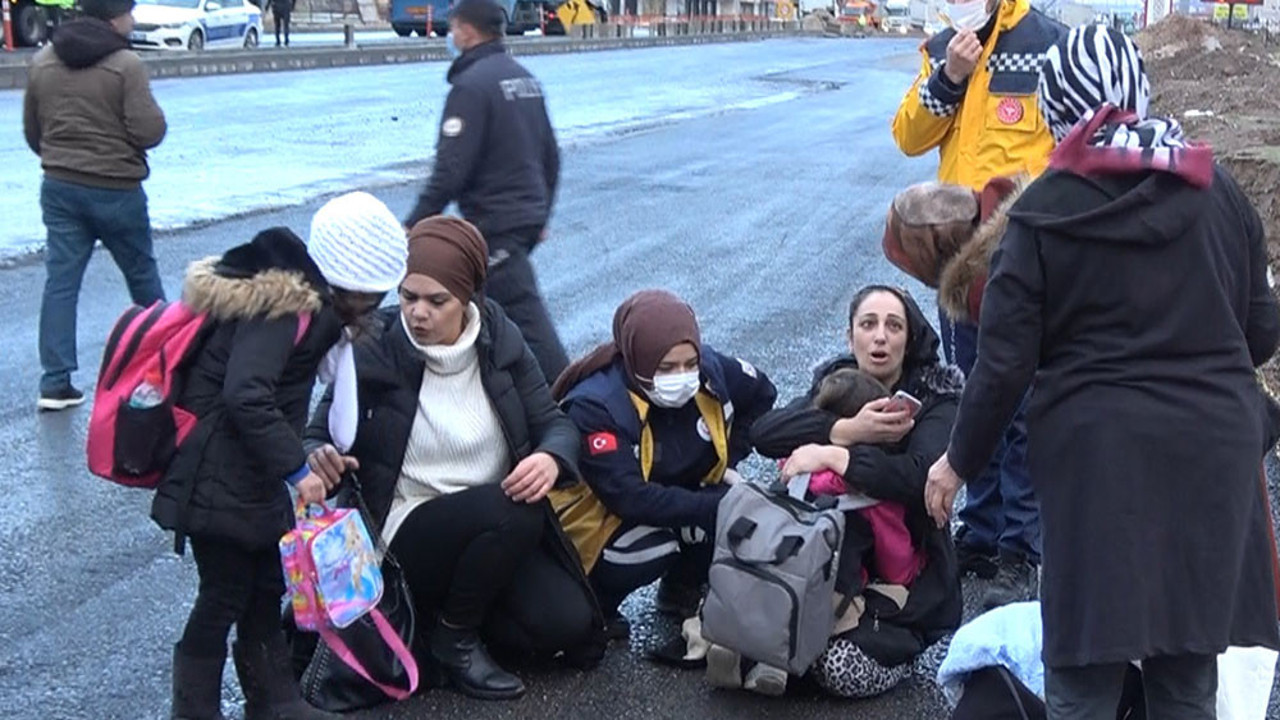 Kahreden tesadüf, annesini görünce yıkıldı