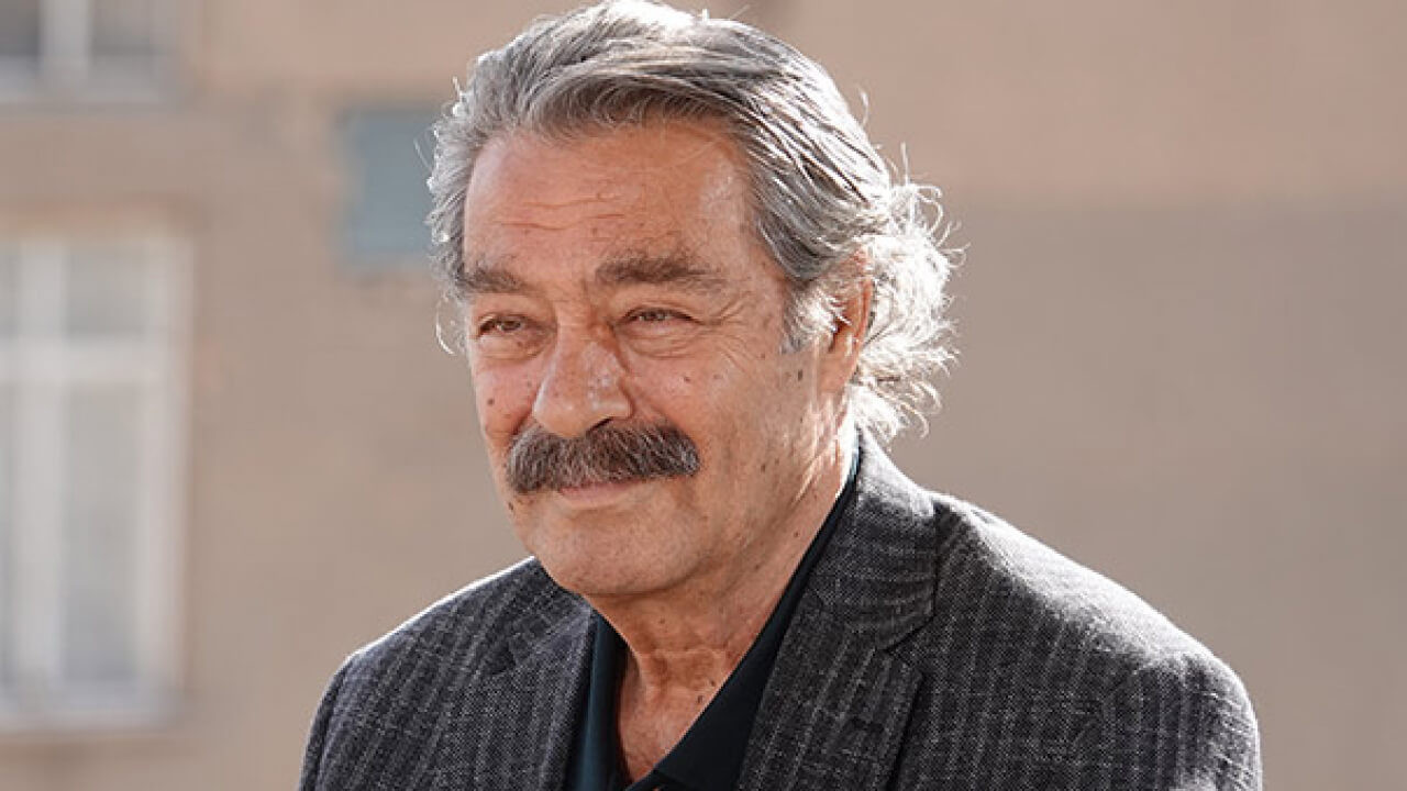 Hastaneye kaldırılan Kadir İnanır'dan ilk fotoğraf geldi