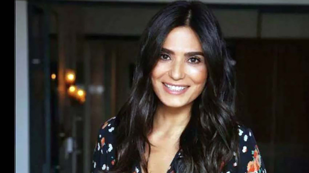 Hatemi ailesinin eski gelini avukat Aslı Çelik Hatemi susayınca su istedi getirilen suyu içti. Bir anda yere yığıldı içtiği bakın ne çıktı