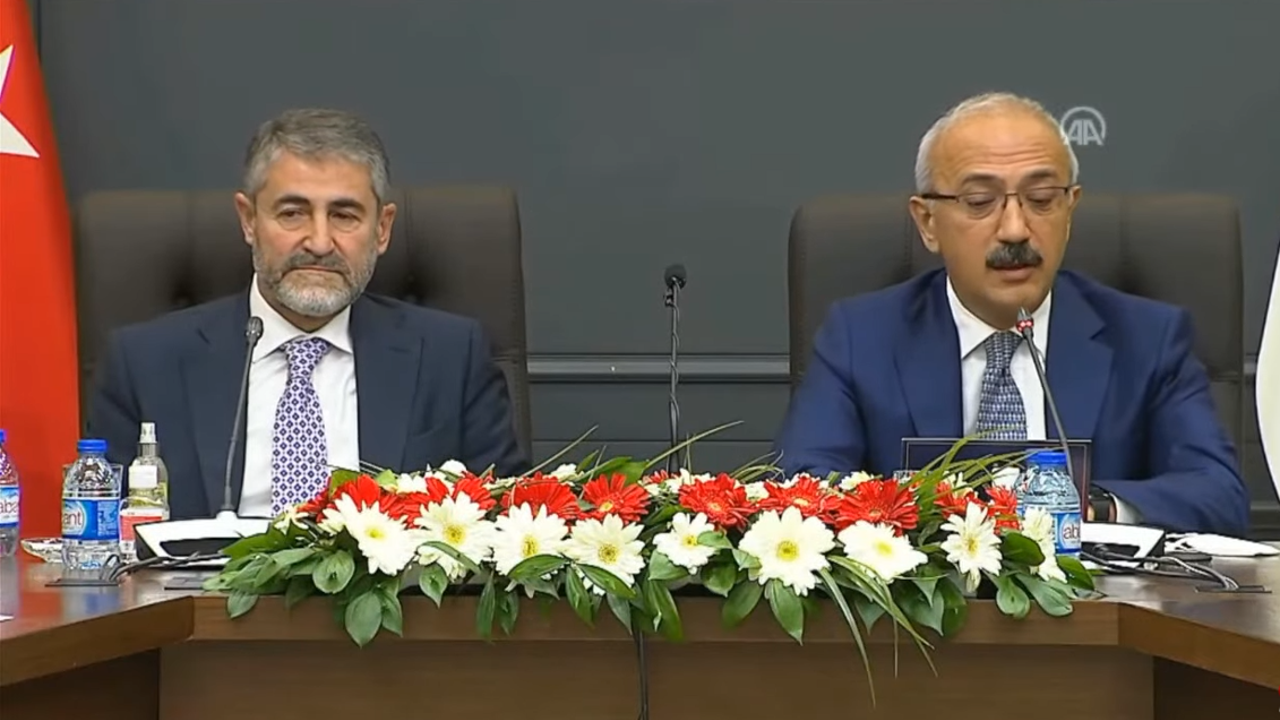 Hazine ve Maliye Bakanlığı'nda devir teslim töreni