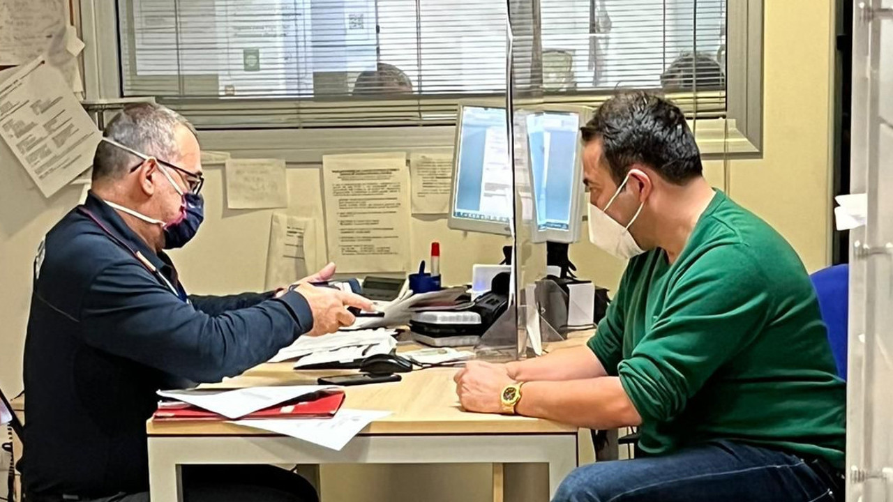 Beyaz TV sunucusu İtalya'da gözaltına alındı