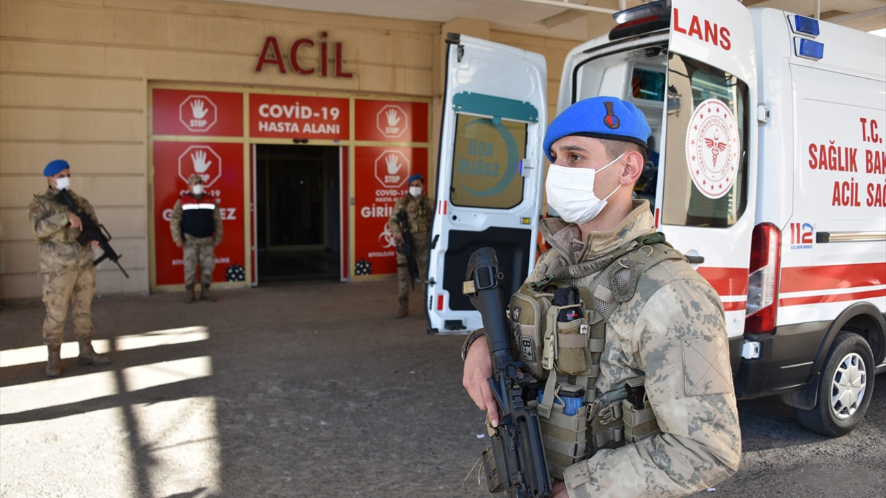 Şanlıurfa'da husumetli aileler arasında bıçaklı kavga