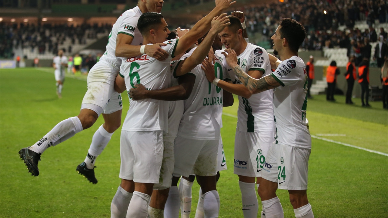 Giresunspor’dan harika dönüş! Geriden gelip kazandı...