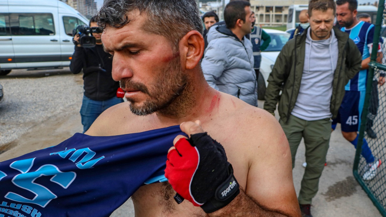 Ampute Ligi maçında tekmeler yumruklar havada uçuştu. Ortalık savaş alanına döndü