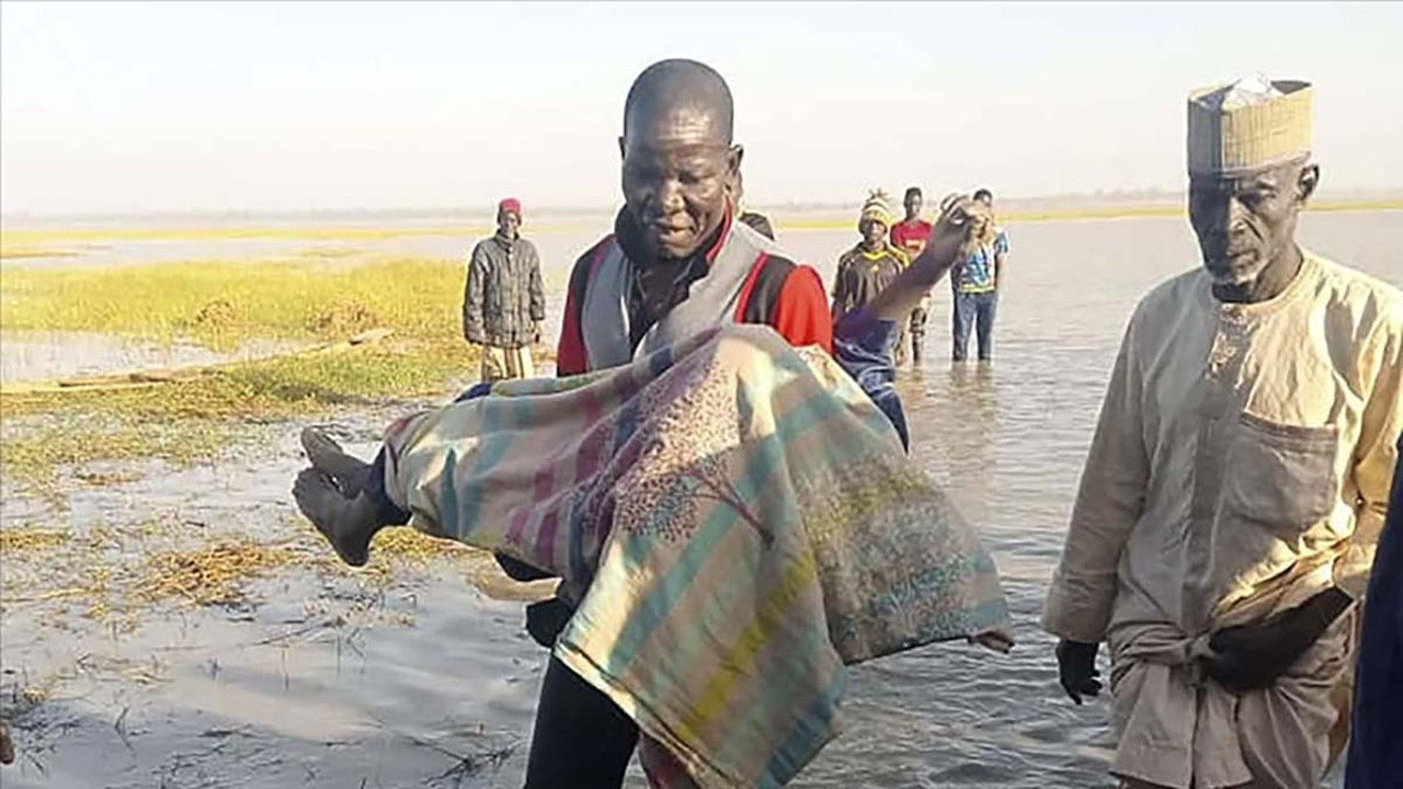 Nijerya'daki tekne faciasında ölü sayısı 42'ye çıktı