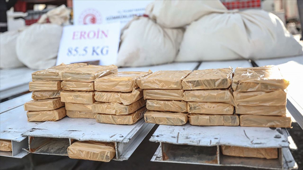 Gümrük muhafaza ekipleri bir haftada 255 kilogram uyuşturucu ele geçirdi