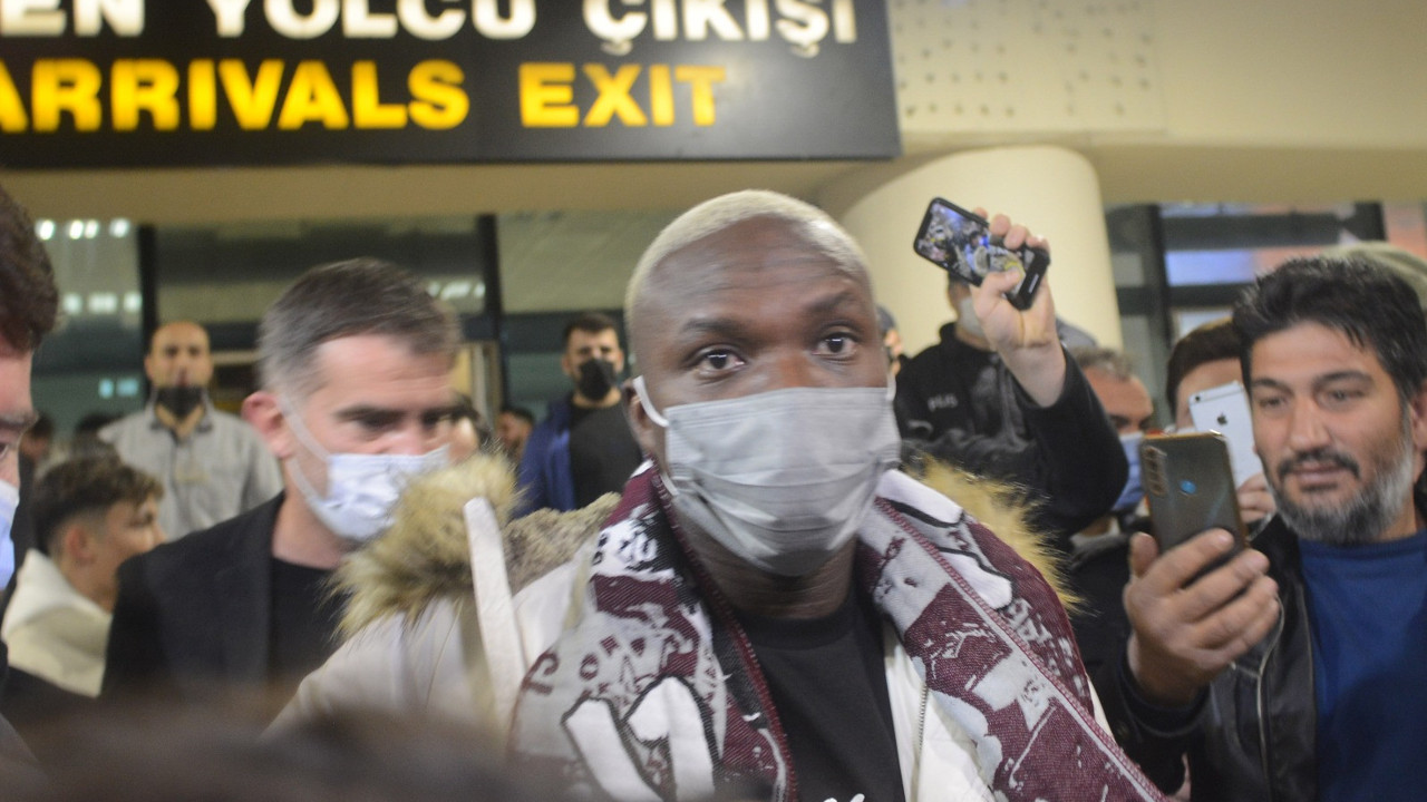 Trabzonspor Kouassi transferini açıkladı (08 Aralık 2021)