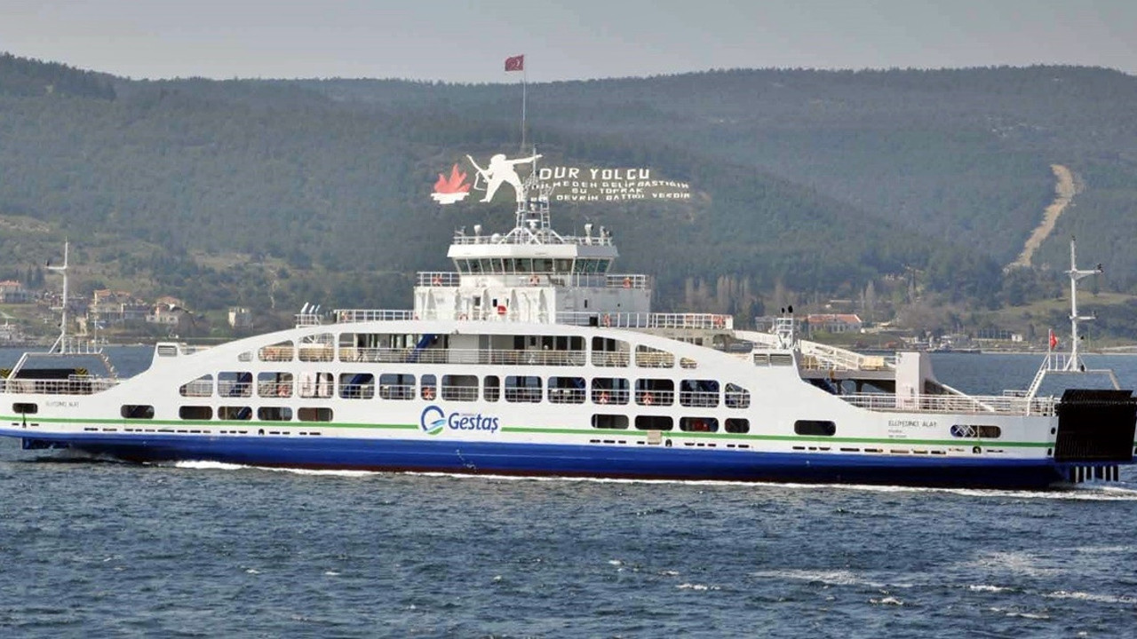 Feribot seferlerine fırtına engeli (08 Aralık 2021)