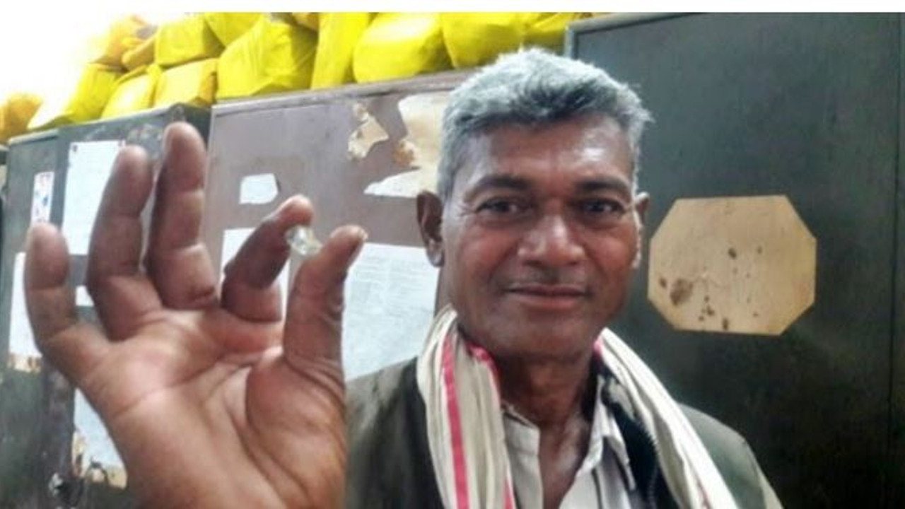 Toprağı kazan çiftçi buldu anında havalara uçtu