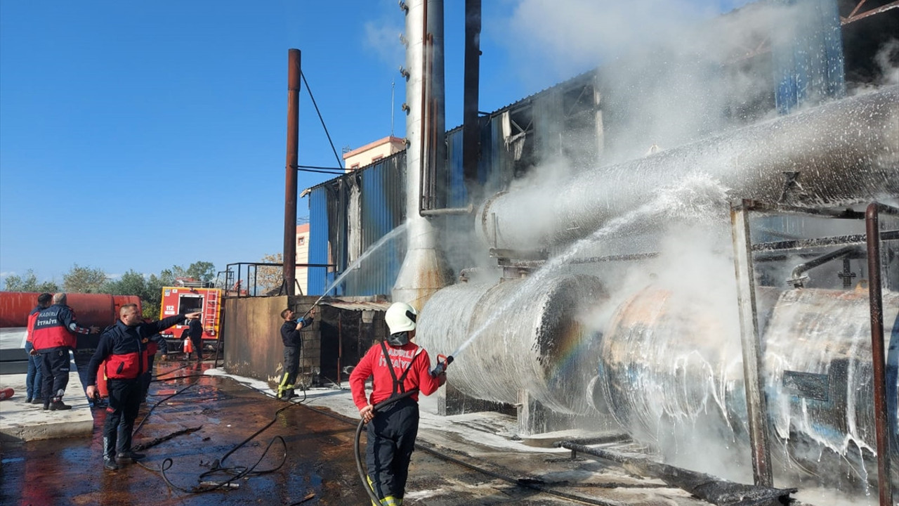 Osmaniye'de geri dönüşüm fabrikasında patlama: 1 yaralı