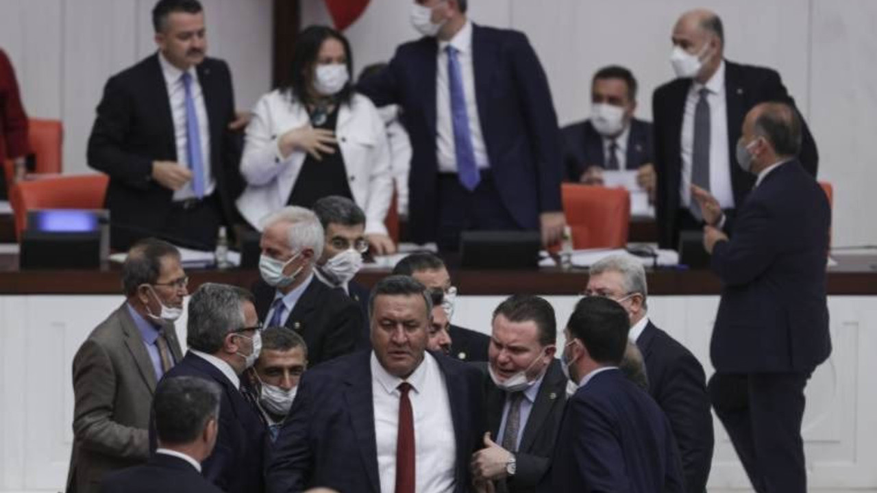 Bakan Pakdemirli, CHP'li Gürer'e hakaret etti: Geri zekalı