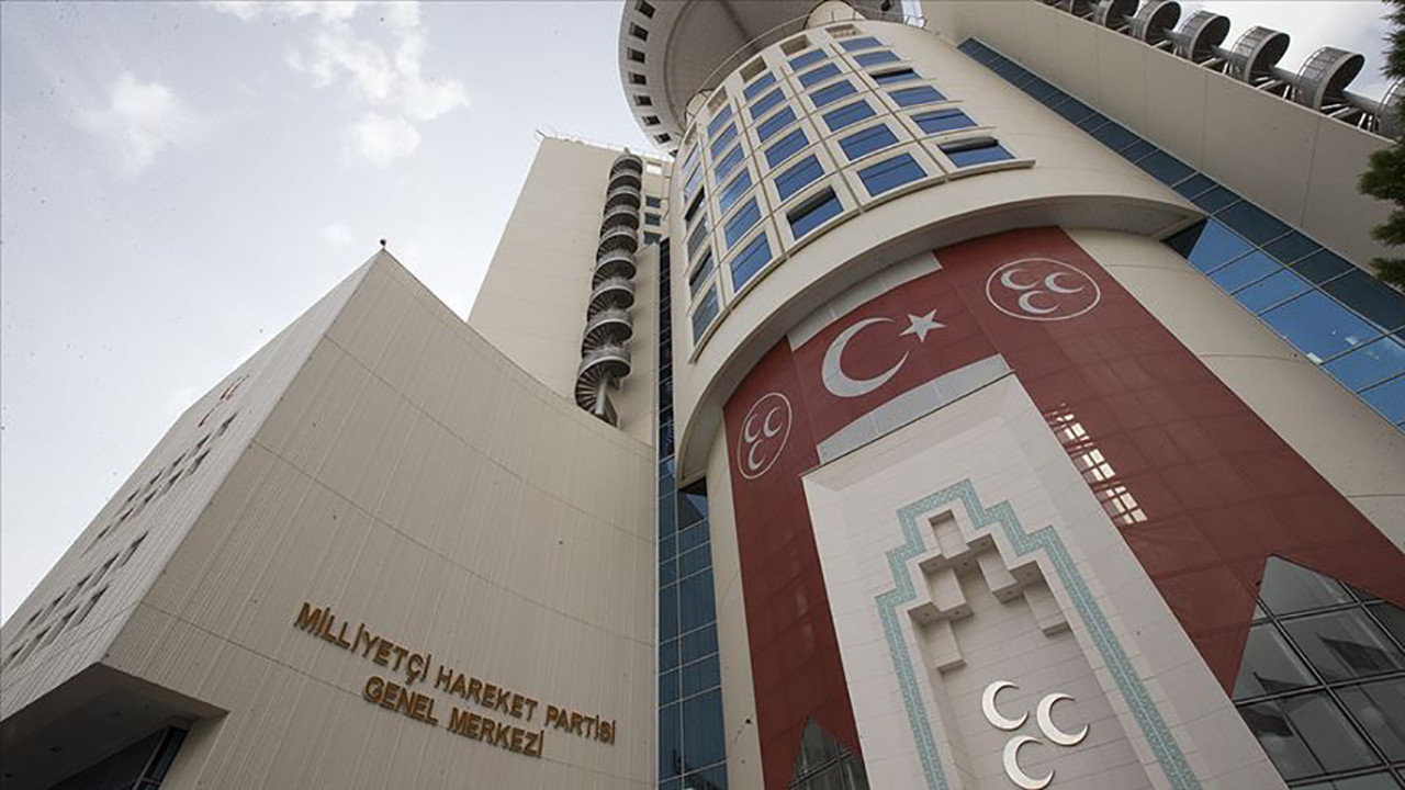 MHP'de istifa depremi. İki Başkan görevi bıraktı