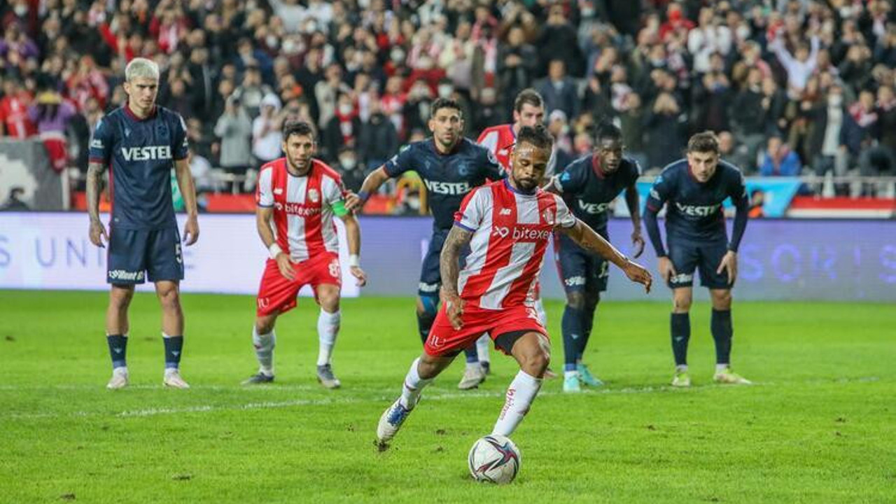 Trabzonspor'un 27 maçlık müthiş serisi Antalya’da son buldu