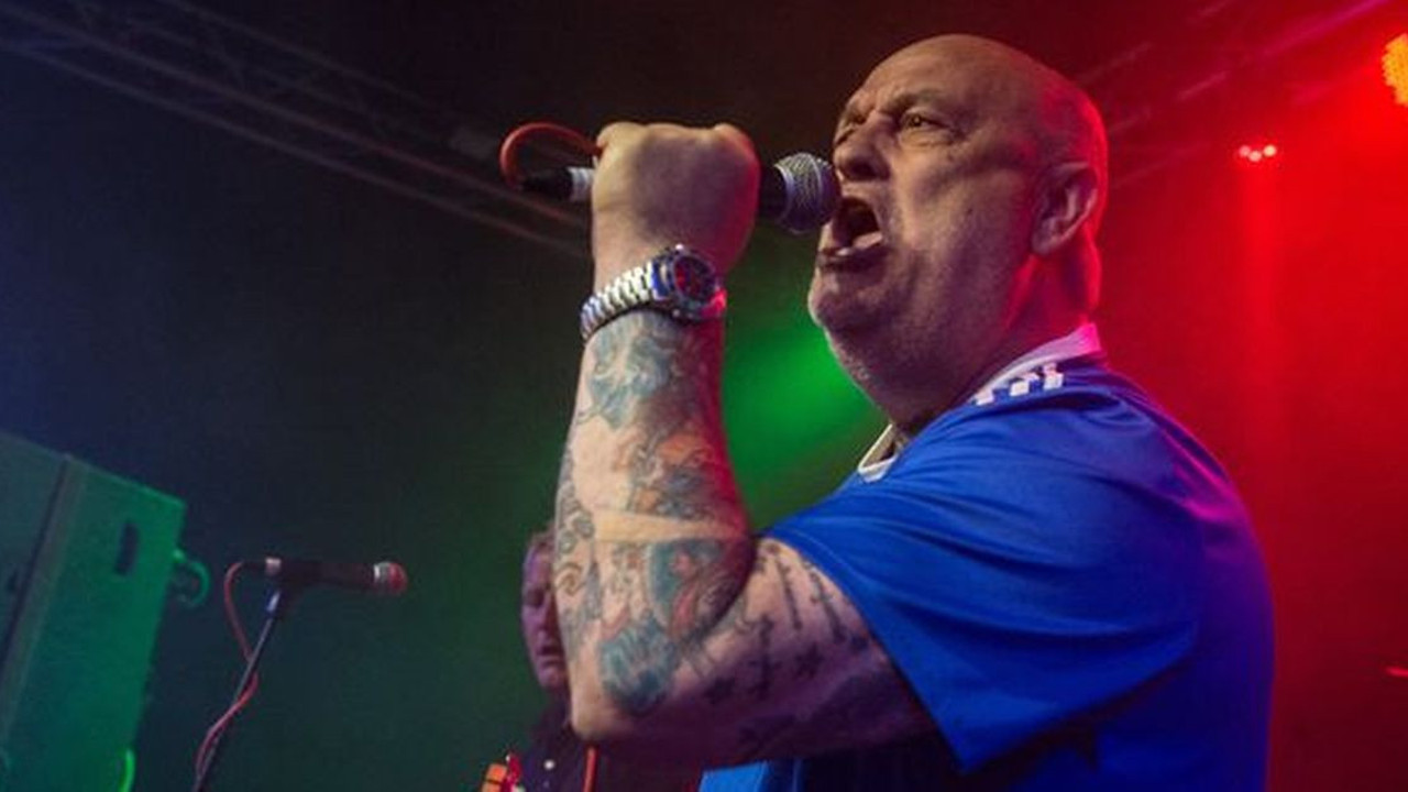 Punk rock'ın efsanesi Mensi koronavirüse yenik düştü