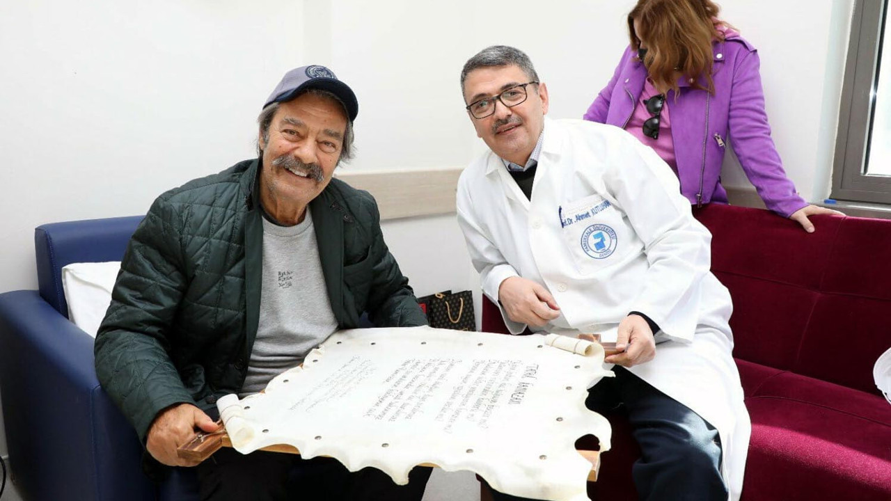 Günlerdir hastanede olan Kadir İnanır'dan güzel haber geldi