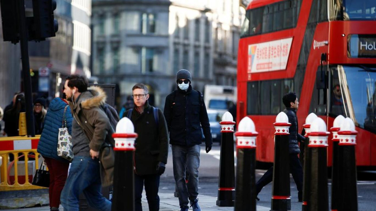 İngiltere 'kırmızı' seyahat listesini güncelledi