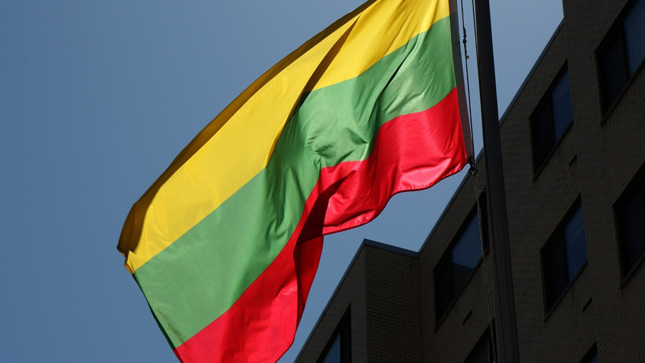 Litvanya, Çin Büyükelçiliğini kapattı