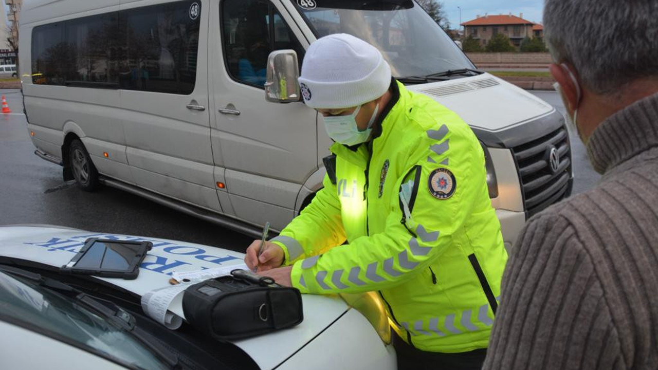 444 okul servisi, trafikten men edildi