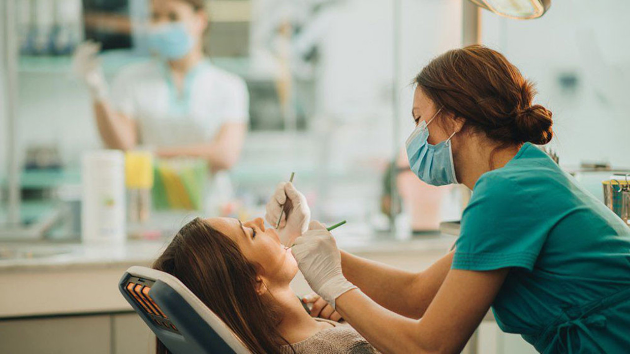 Dolar dişimize de dokundu. Diş kliniklerinde randevular bir bir iptal ediliyor