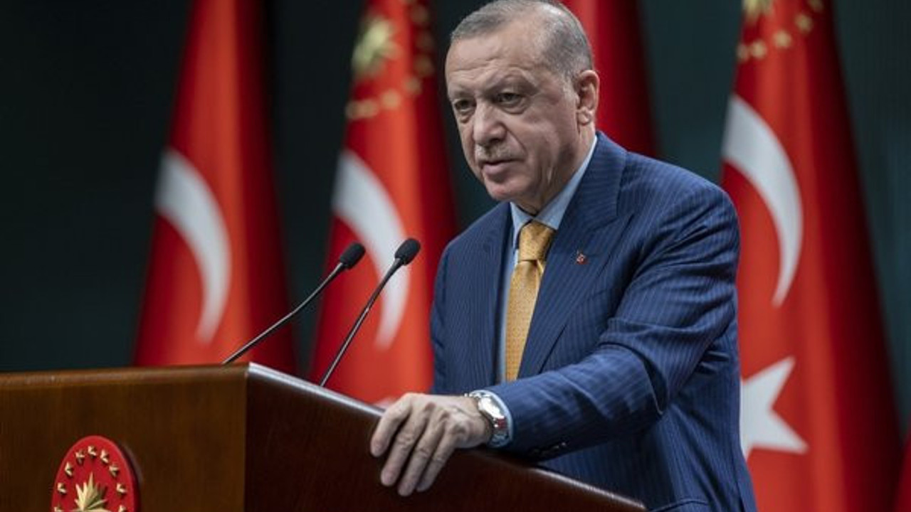 Saray'da dolar toplantısı. Erdoğan halka seslenecek