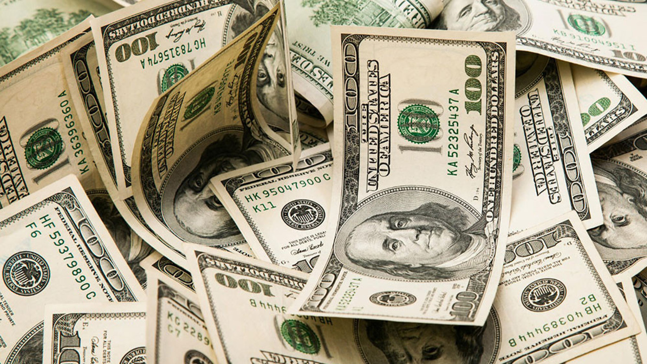 Dolarda son durum. Herkesin gözü piyasalarda. Bir düşüyor, bir çıkıyor