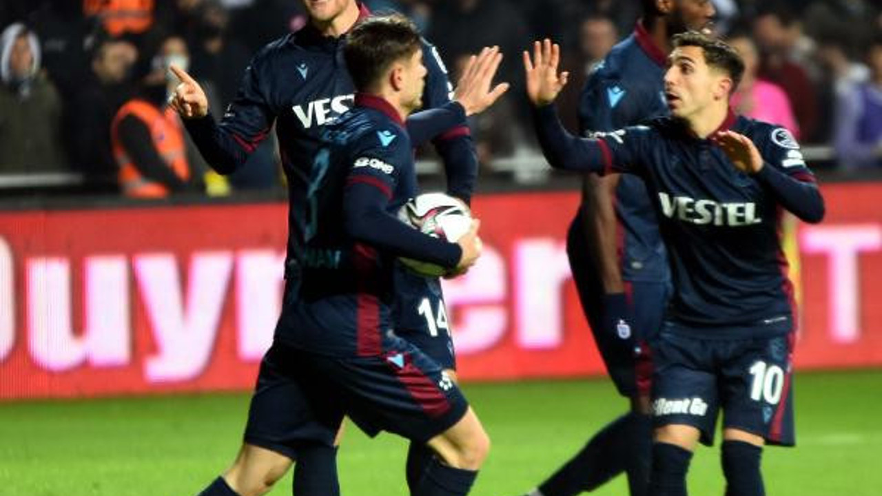 İzmir'de nefes kesen maçta Trabzonspor, Altay'ı son dakikalarda gelen golle 2-1 mağlup etti