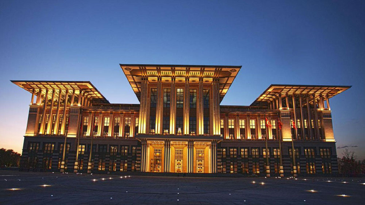 AKP'ye kötü haberi bu kez kendi anketçisi ORC verdi. Saray’da yok artık sesleri