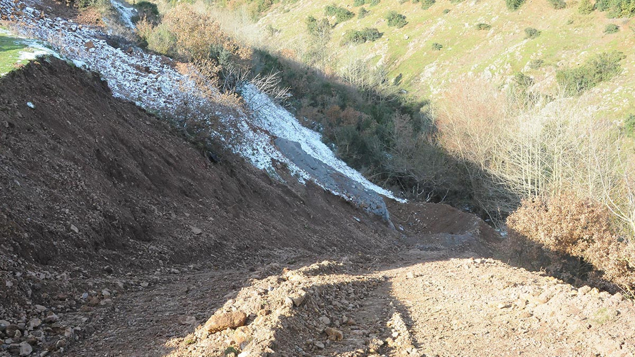 Dere yatağındaki koku ekipleri harekete geçirdi!