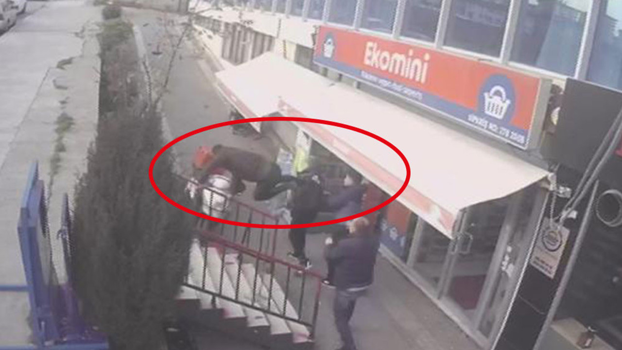 Esnaftan tırnakçılara fırçalı ve uçan tekmeli dayak. O anlar saniye saniye kaydedildi