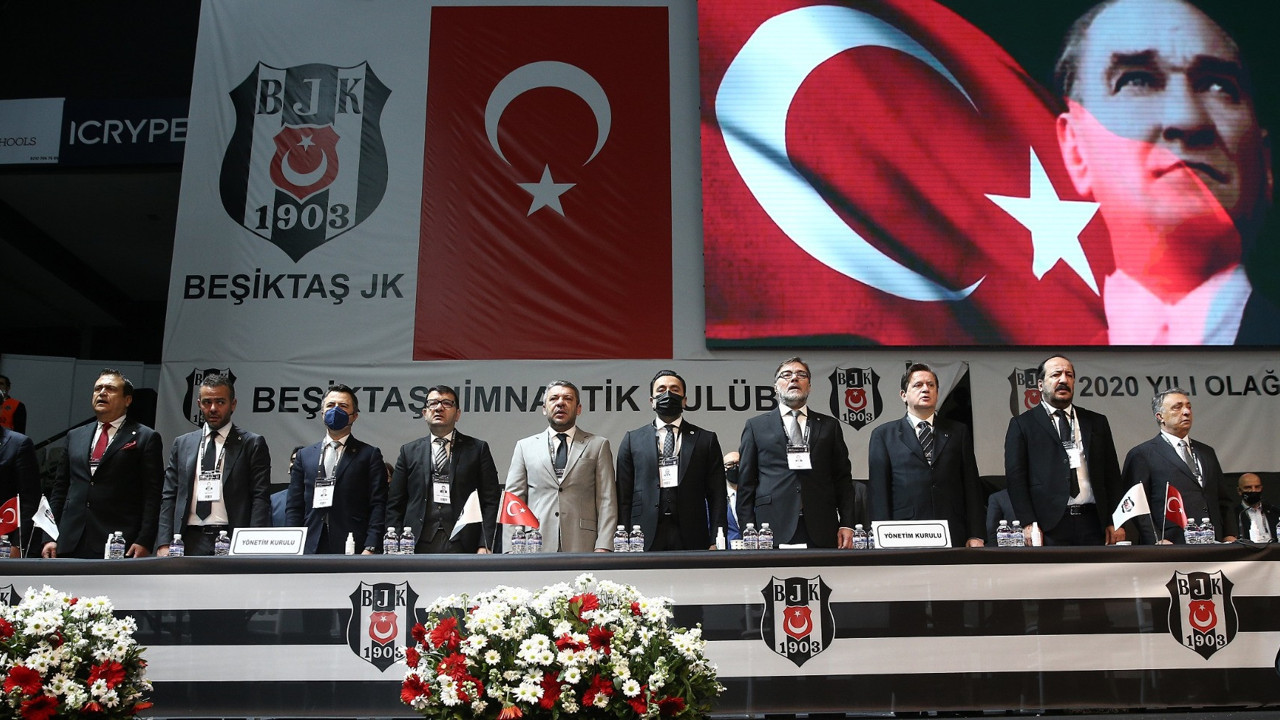 Beşiktaş'ta Ahmet Nur Çebi mali ve idari yönden ibra edildi