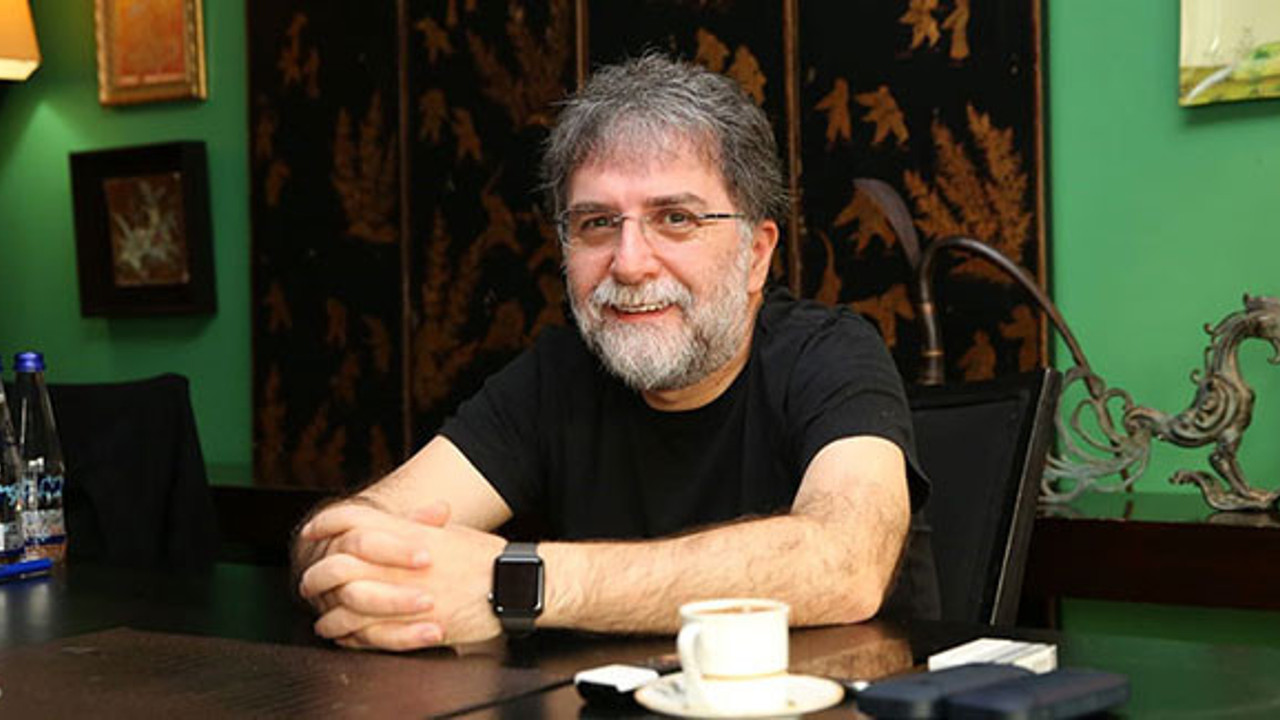 Ahmet Hakan hangi renk tuvalet kağıdı kullanmak istediğini yazdı! Yerli ve milli iş insanlarına çağrıda bulundu