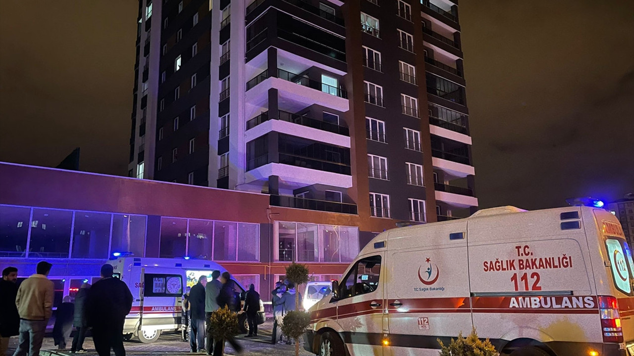 13. kattan düşen genç kız hayatını kaybetti