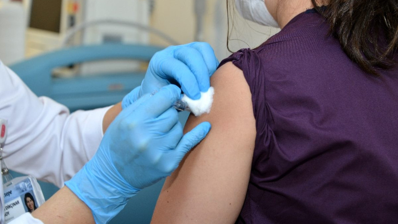 Omicron varyantı aşıya ilgiyi arttırdı