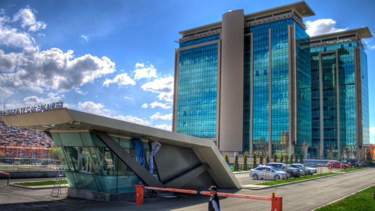 Gençlik ve Spor Bakanlığı kaç personel alacağını duyurdu