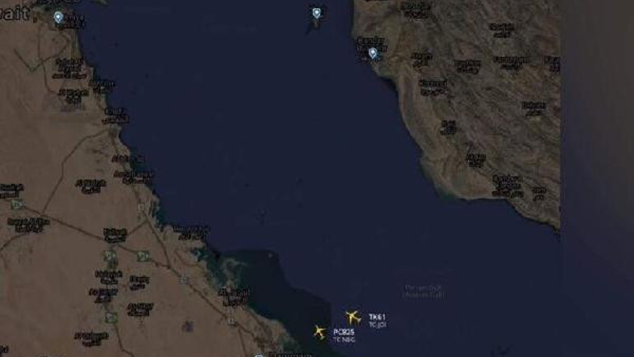 Karı koca pilot gökyüzünde karşılaşınca bakın ne yaptı