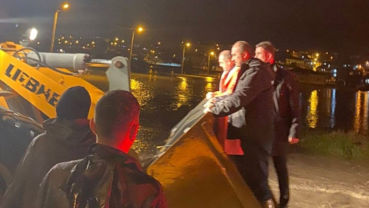 Trakya’yı sel vurdu: Vatandaşlar mahsur kaldı