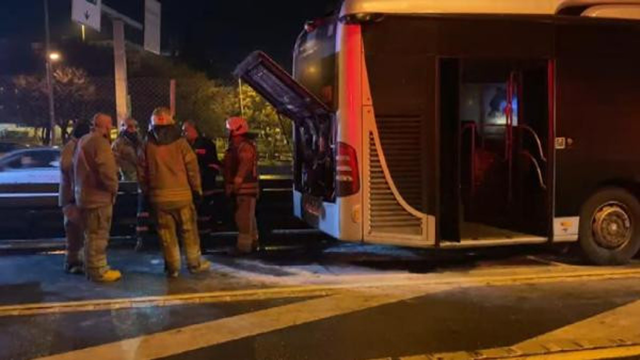 Metrobüste yangın paniği (30 Aralık 2021)