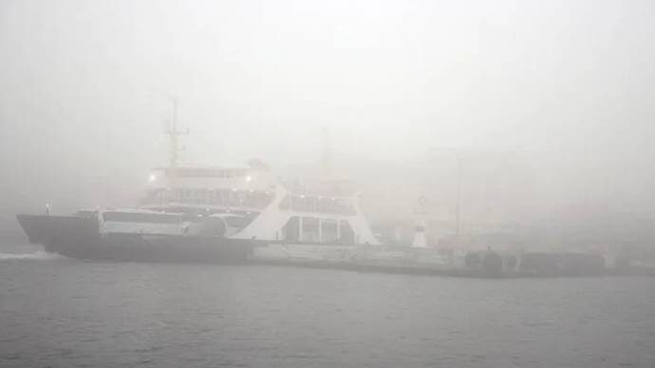 Çanakkale Boğazı transit gemi geçişlerine kapatıldı