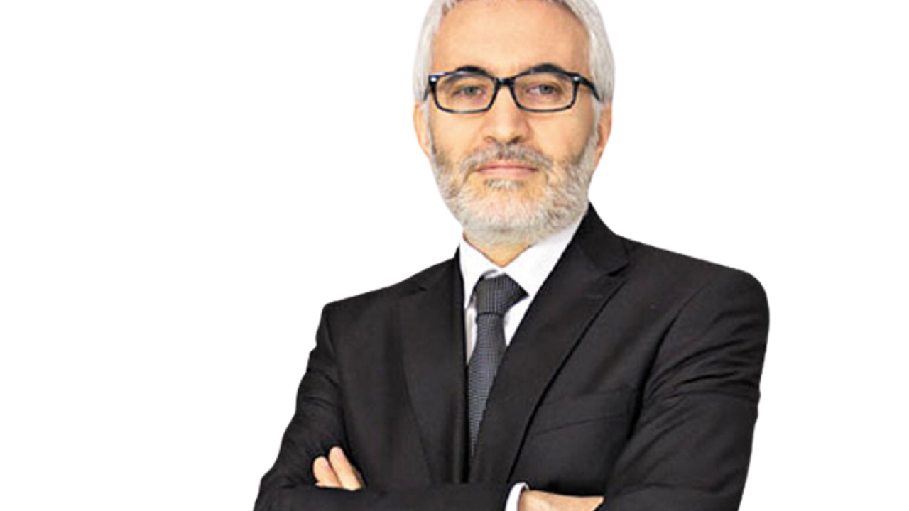 Yeni Şafak yazarı AKP'yi topa tuttu