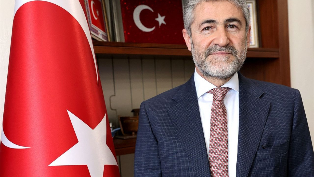 Bakan Nebati’ye kritik soru ‘20 Aralık'ta piyasaya sokulan 40 milyar dolar ne zaman geri çekilecek çekildiğinde başımıza neler gelecek?’