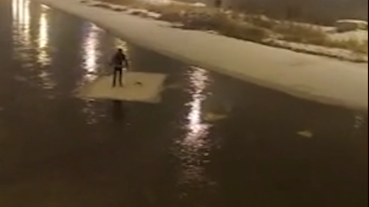 Çılgın Bayburtlu, Çoruh Nehri üzerinde şov yaptı