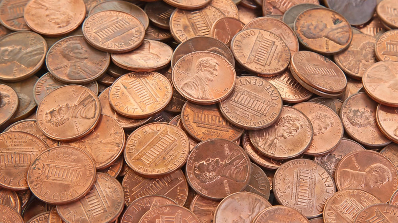 Çalışanına son maaşını bozuk parayla ödeyen işverene dava