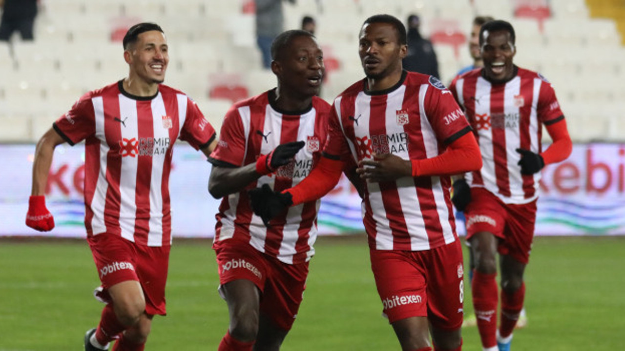 Sivasspor’da başarının anahtarı istikrar!