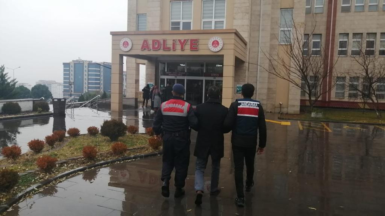 FETÖ hükümlüsü 2 kişi yakalandı