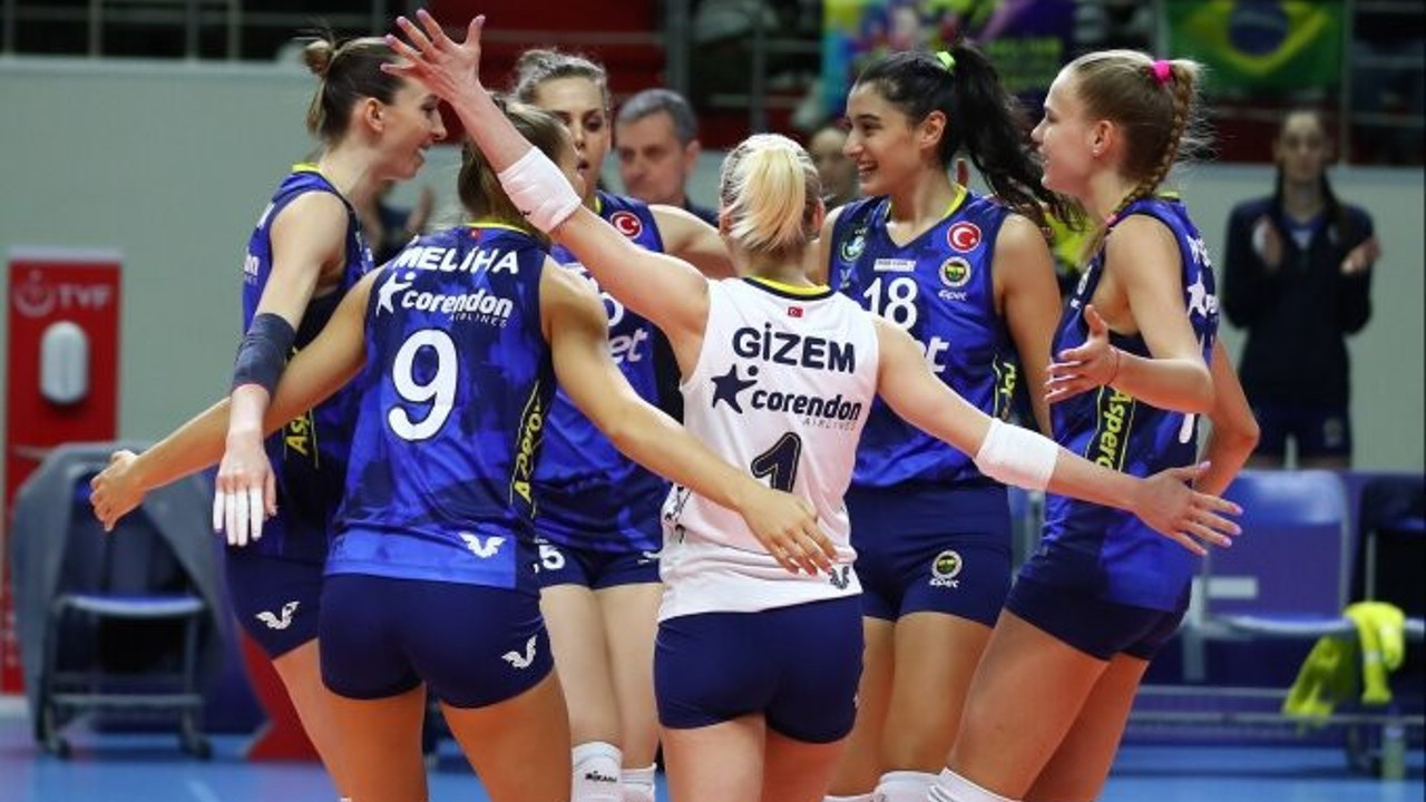 Fenerbahçe Opet, Kupa Voley'de yarı finalde