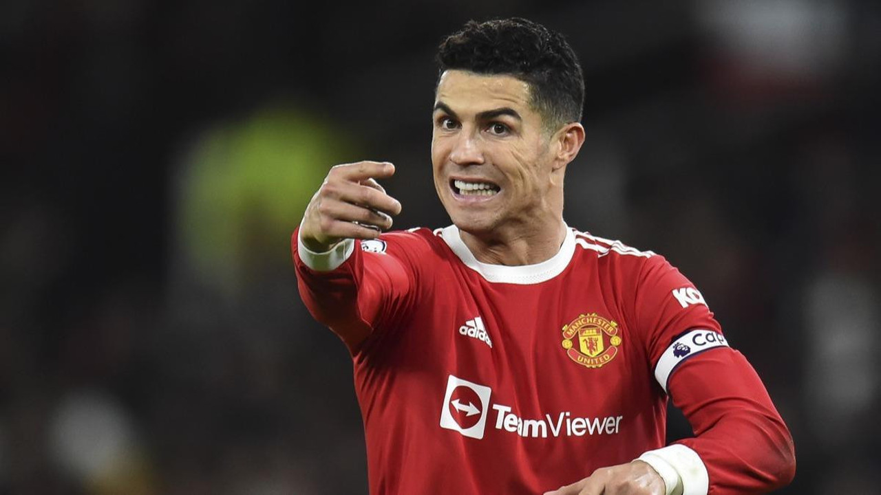 Cristiano Ronaldo takımını topa tuttu