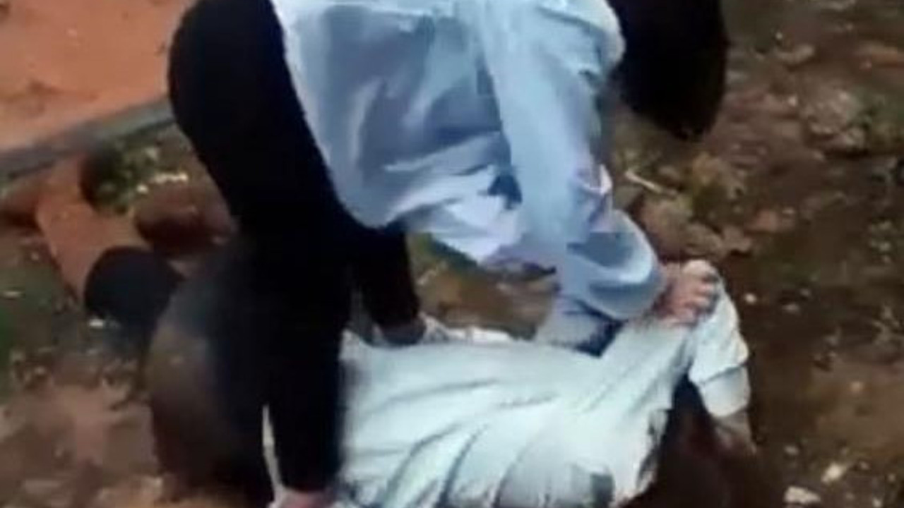Liseli kızdan arkadaşına öldüresiye dayak