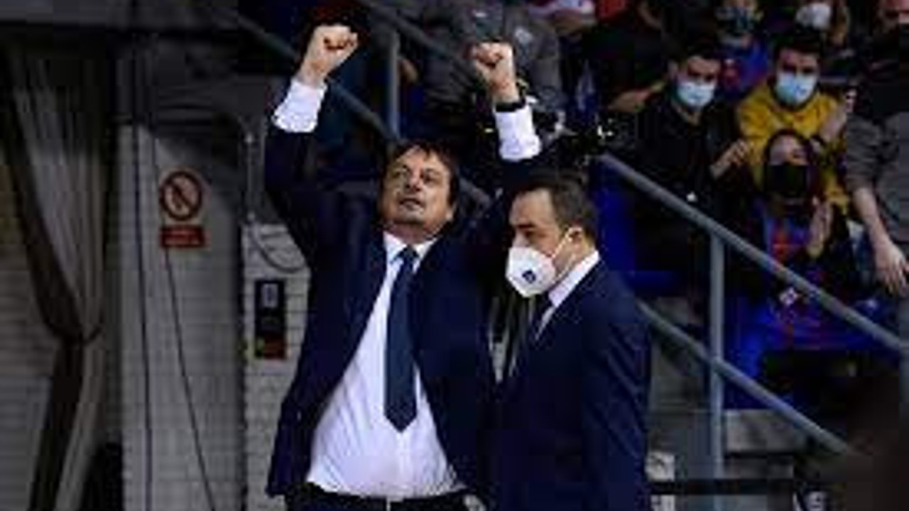 Euroleague'de geceye Ergin Ataman damgası: Oyundan atılsa da çıkmadı
