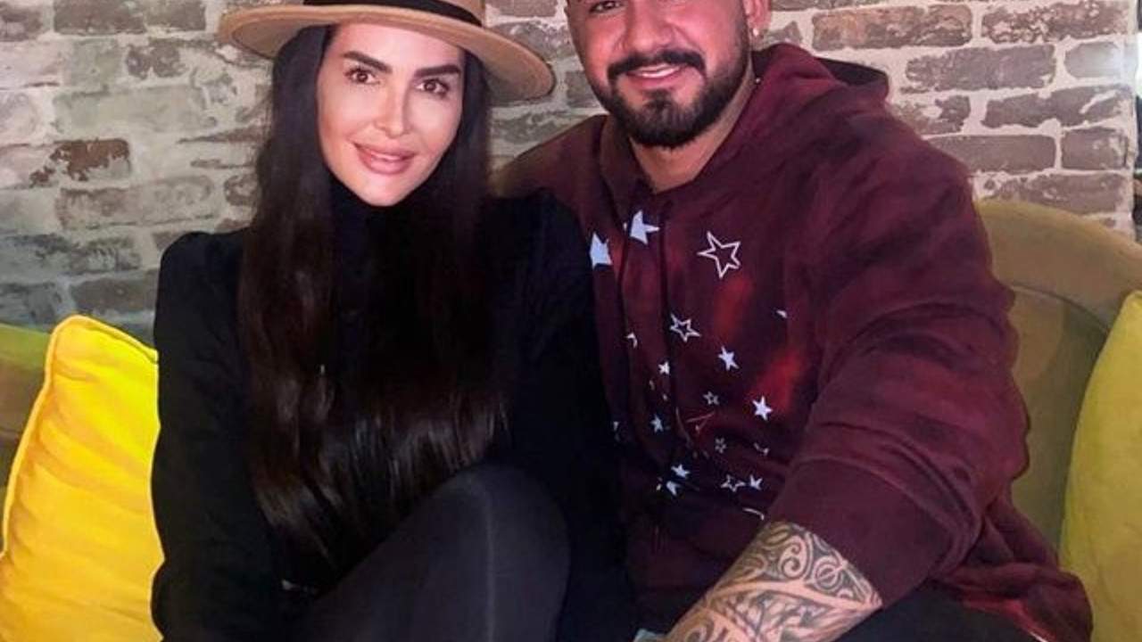 Gökhan Çıra, Selin Ciğerci'nin yüzünü dövme yaptırıyor!