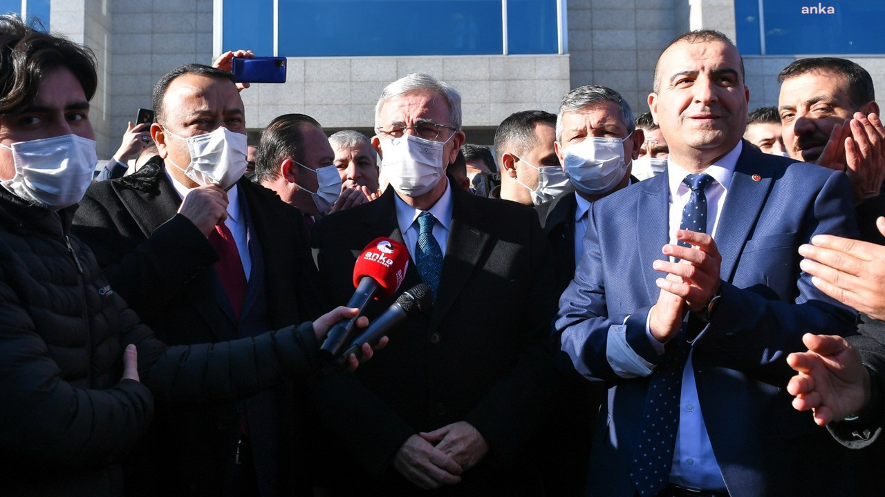 Ankara’da otobüsçülerden Mansur Yavaş’a davullu zurnalı teşekkür